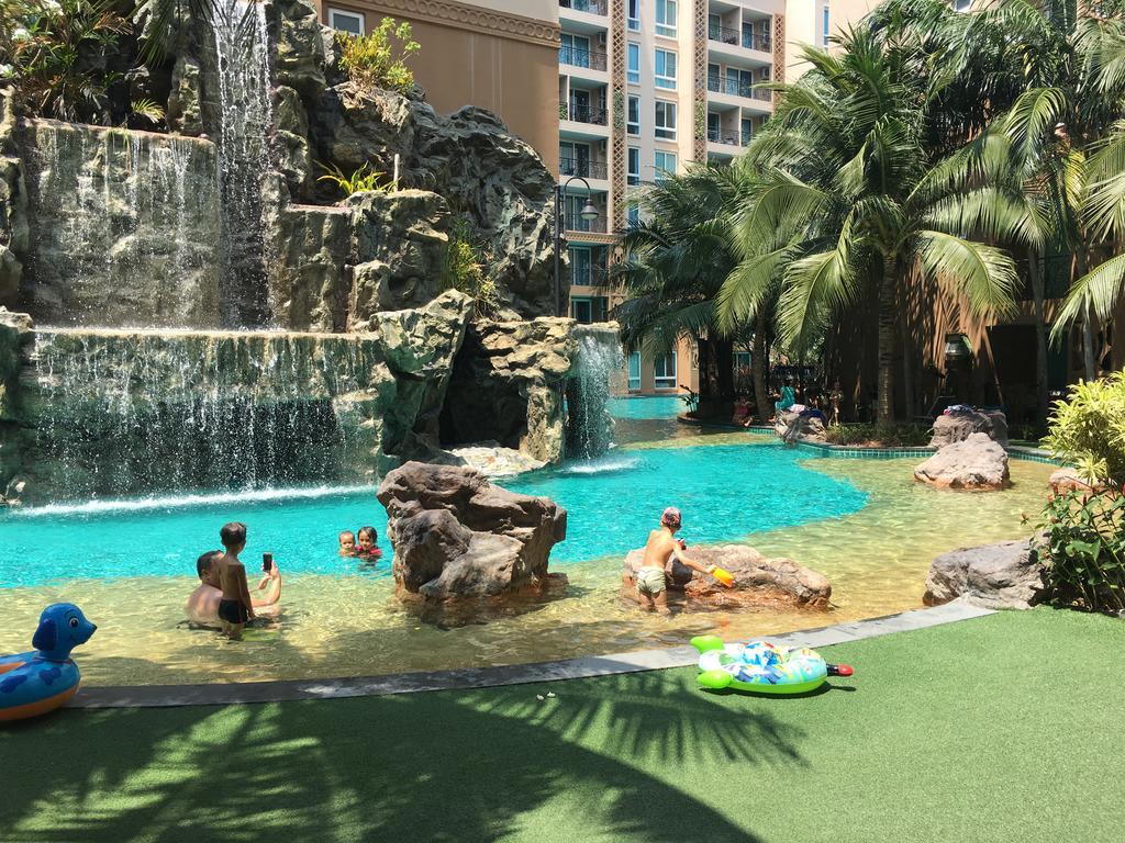 Atlantis Condo Resort Jomtian Pattaya Bãi biển Jomtien Ngoại thất bức ảnh