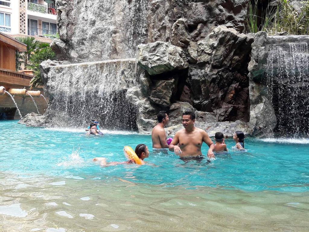 Atlantis Condo Resort Jomtian Pattaya Bãi biển Jomtien Ngoại thất bức ảnh